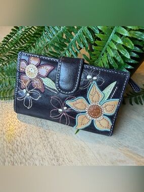 Black leather wallet, Never Used, flower design appliqué and embroidery